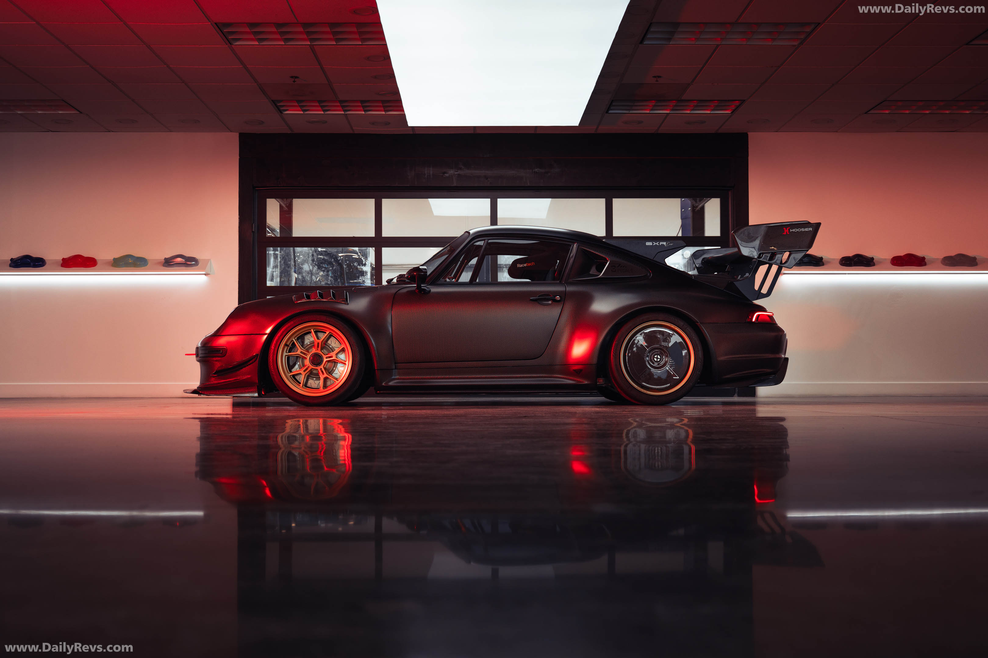 2027 Gunther Werks GXR-Evo Side View